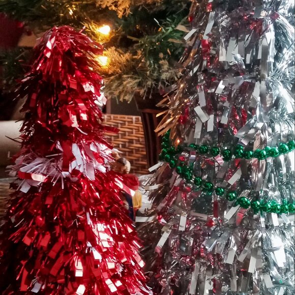 Set of 4 Sparkly Tinsel Tabletop Christmas Trees Decor - Picture 9 of 9